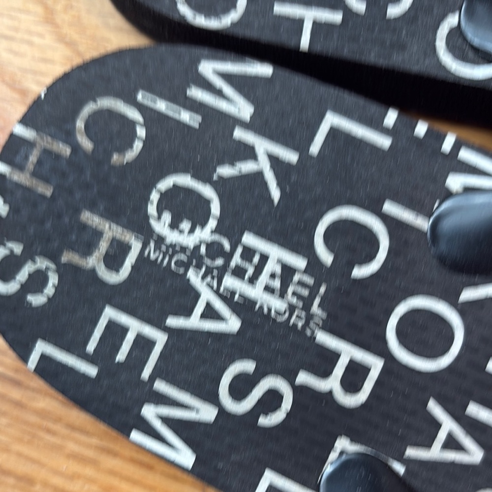 Michael Kors Black Logo Flip Flops - Picture 3 of 5